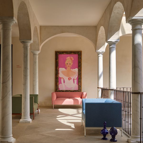 Mobiliario-para-hoteles-Sofa-AMIVERA