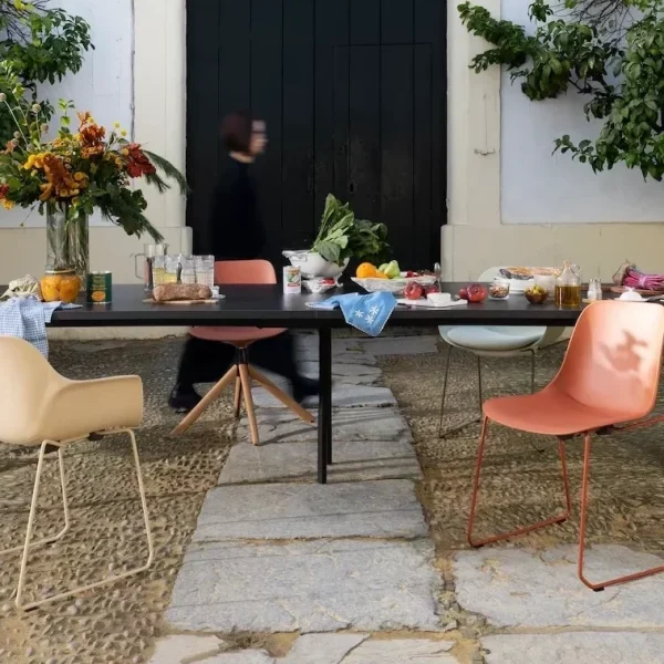 abril-colection-01-e1675153188761