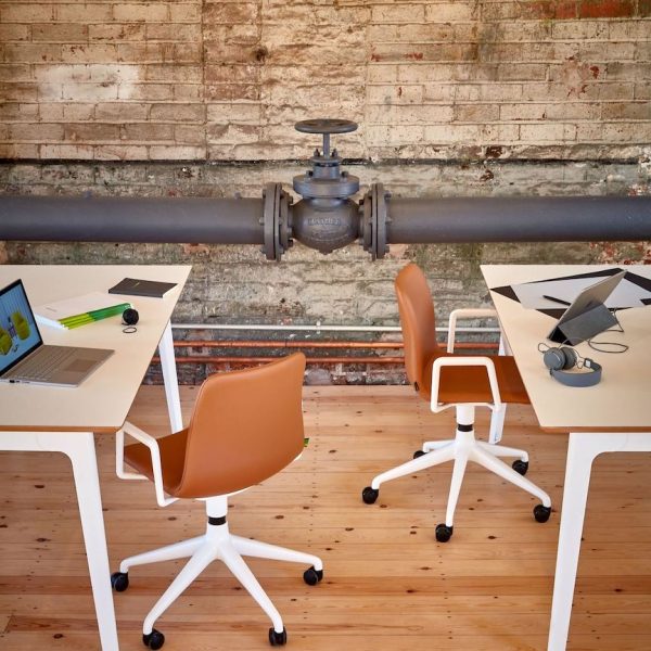 ig_prd_ovw_viv_chair_01.jpg.rendition.1152.1152