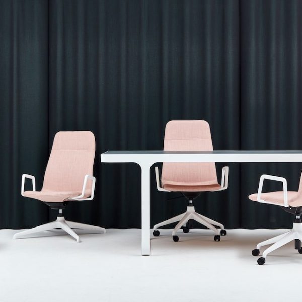 ig_prd_ovw_viv_chair_04.jpg.rendition.1152.1152