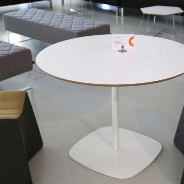 naughtone-manchesterlibrary-14-1024x896-1-700x700