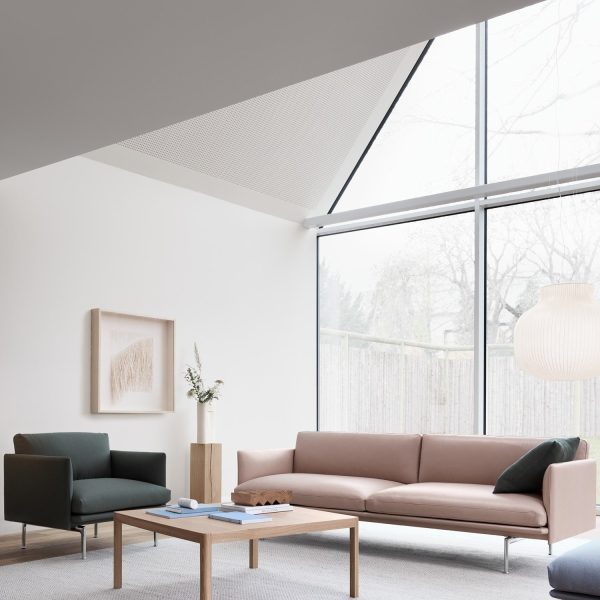 outline-sofa-series-lifestyle-image-23-roll-up-image